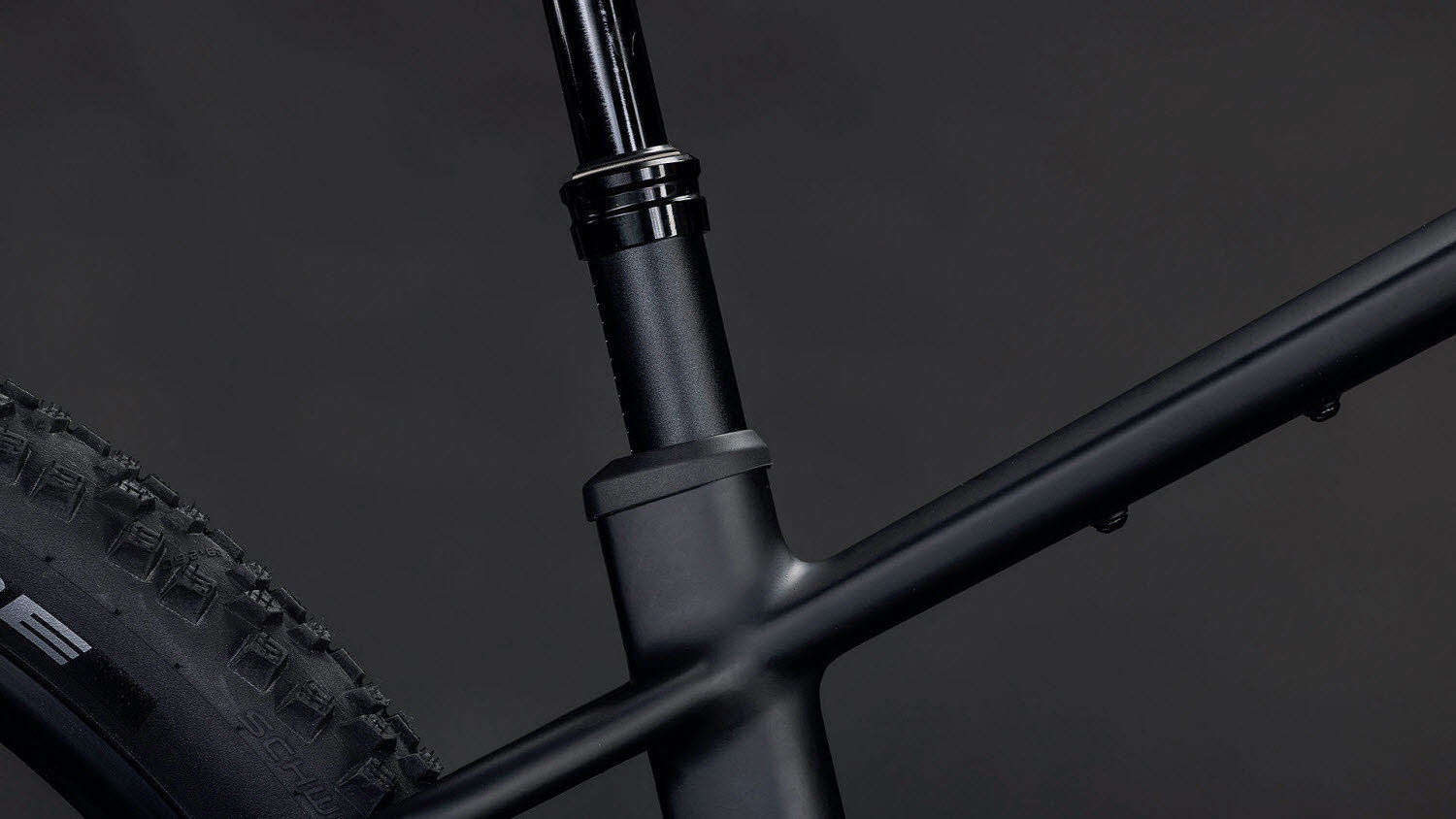 CUBE Reaction Hybrid Pro 800