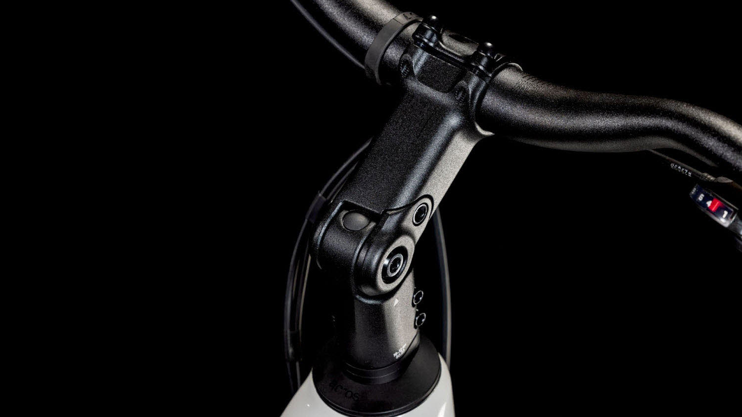 CUBE Touring Hybrid ONE 625
