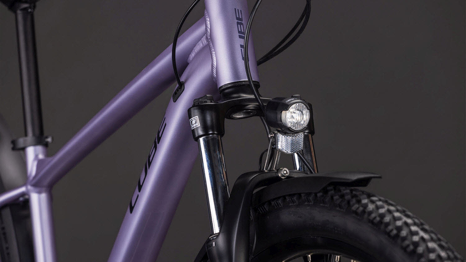 CUBE Aim ONE FE 17,3 kg lila F/S2026 Diamant