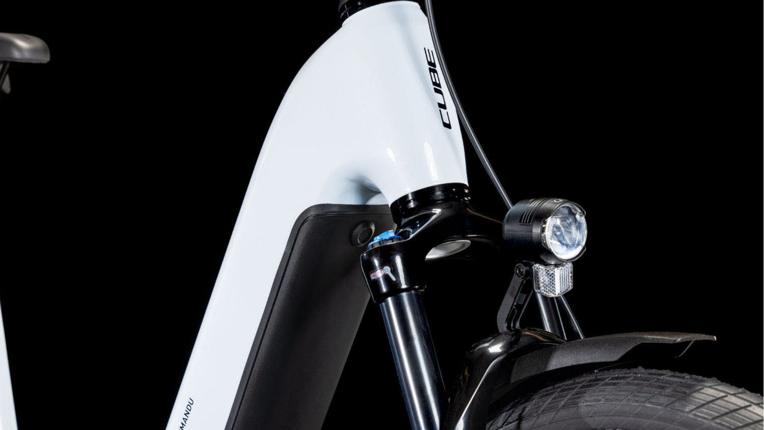 CUBE Kathmandu Hybrid ONE 600