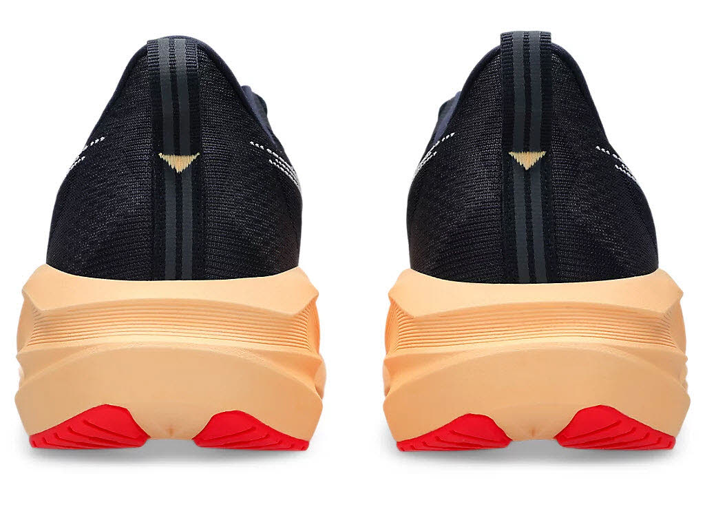 ASICS Novablast  5