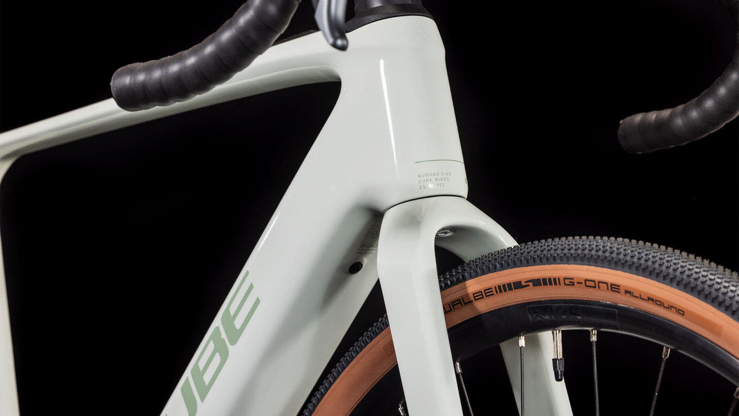 CUBE Nuroad Hybrid C:62 Race FE 400X