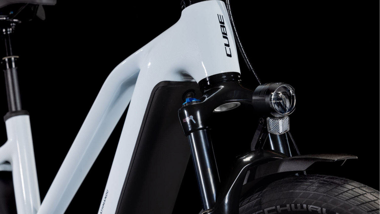 CUBE Kathmandu Hybrid ONE 800