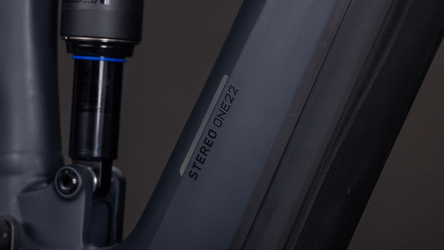 CUBE Stereo Hybrid ONE22 Pro 800
