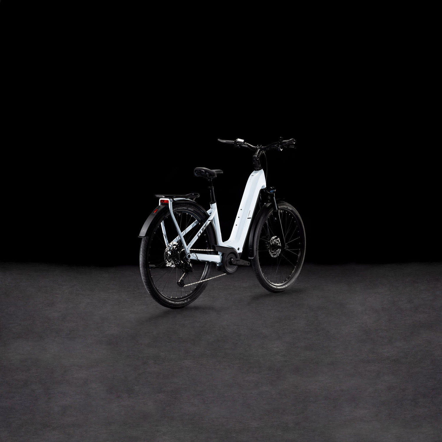 CUBE Kathmandu Hybrid ONE 600