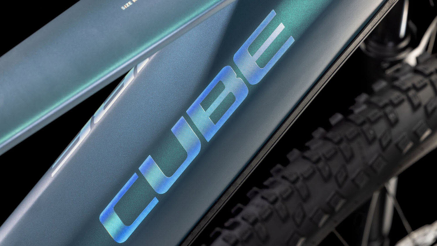 CUBE Reaction Hybrid Pro